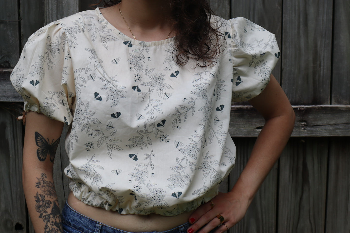 "The Queen" Cream Puffed Sleeve Top